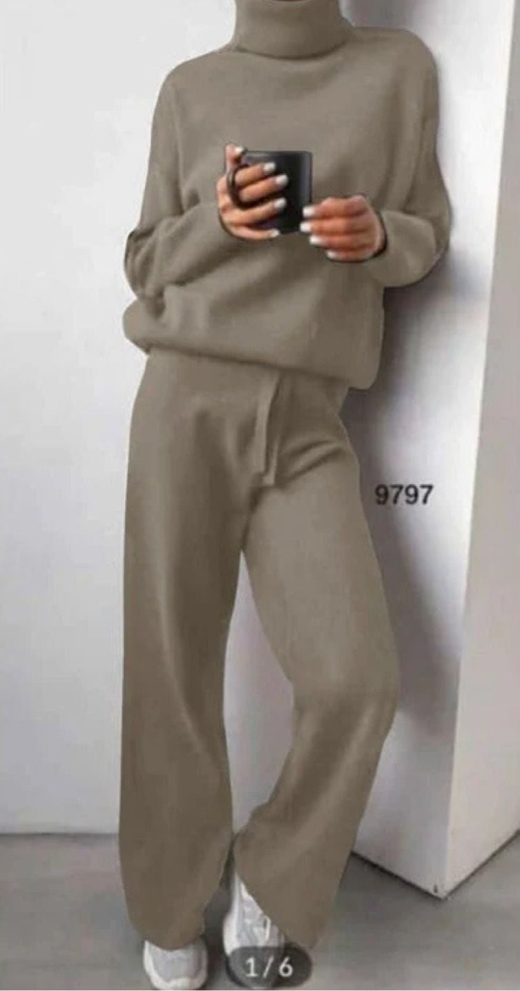 Carmen | Elegant Knit Set